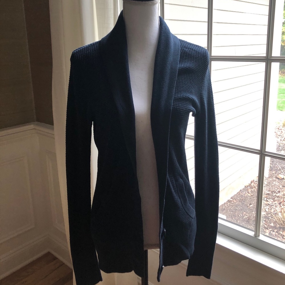 American Eagle cardigan with pockets